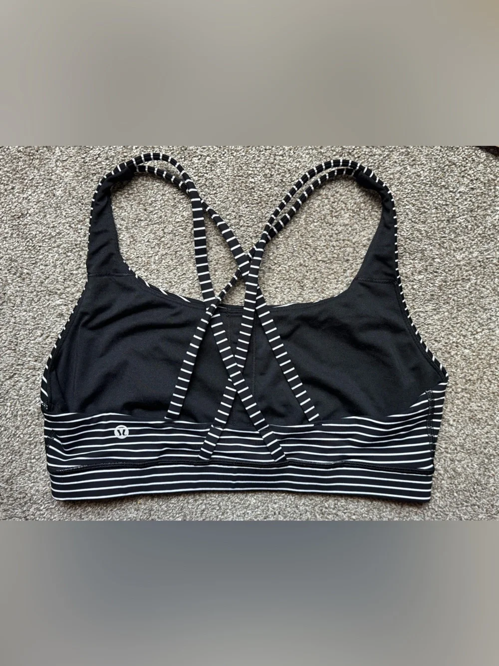 Lululemon Energy bra size 10 black white